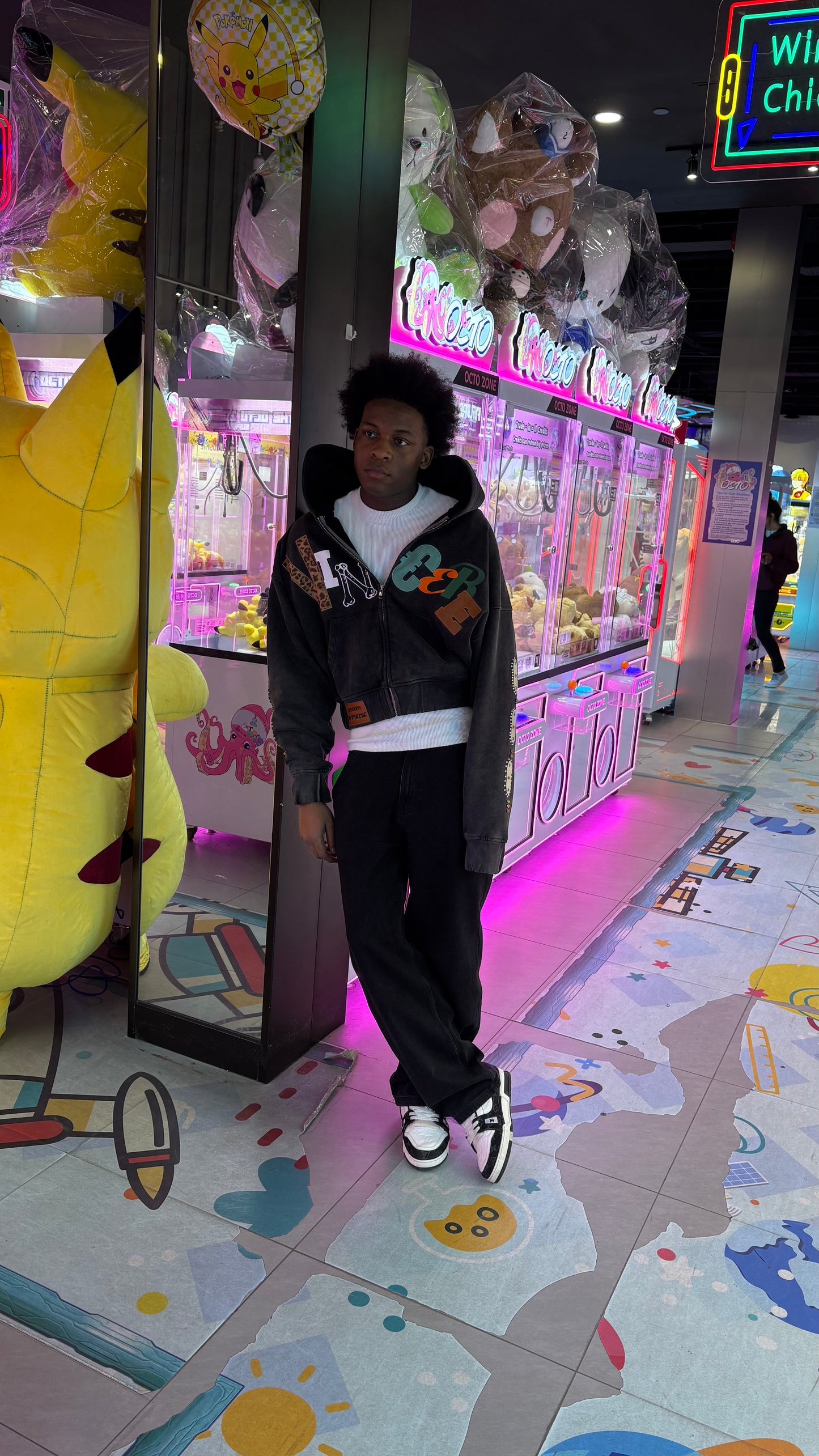BLACK VINCERE ROOKIE OF THE YEAR HOODIE