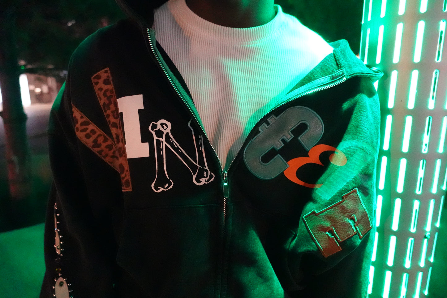 BLACK VINCERE ROOKIE OF THE YEAR HOODIE